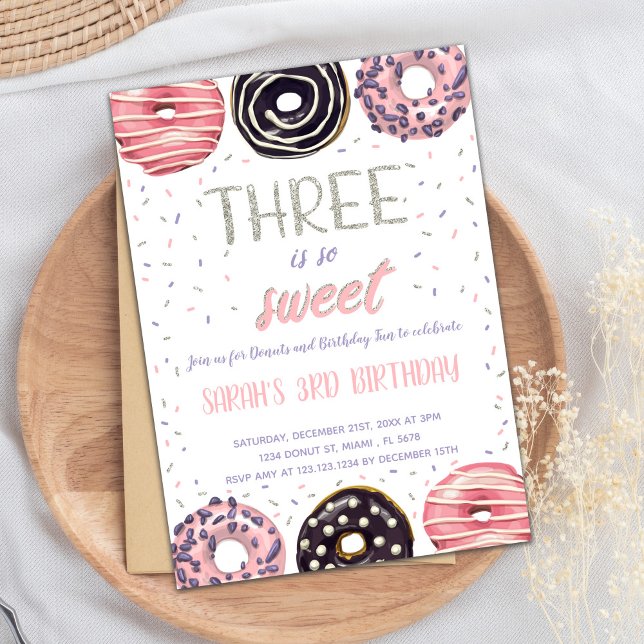 Invitation de fête du 3e anniversaire modifiable (Three is Sweet Donut Birthday Invitations)