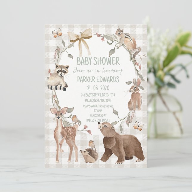 Invitation de fête prénatale rustique beige forêt (Debout devant)