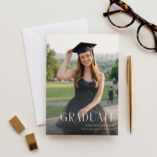 Invitation de fin d'études avec photo de soirée de (Créateur téléchargé)