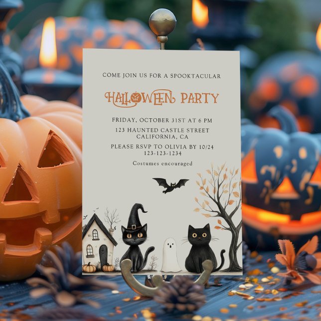 Invitation de la fête d'Halloween Chats noirs (Black Cats Halloween Party Invitation surrounded with black and orange Jack O Lanterns.)
