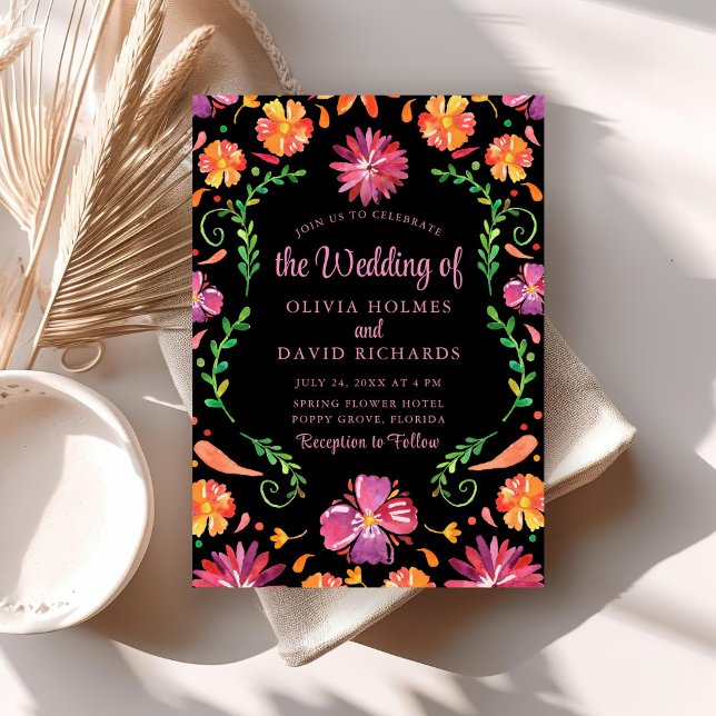 Invitation de mariage bohème colorée florale mexic (Boho Colorful Mexican Floral Fiesta Wedding Invite on a neutral boho wedding table.)