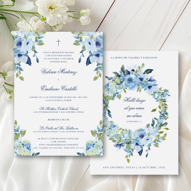 Invitation de Mariage Catholique Élégant Wedding (Invitación de boda católica en español con flores azules y cruz cristiana.)