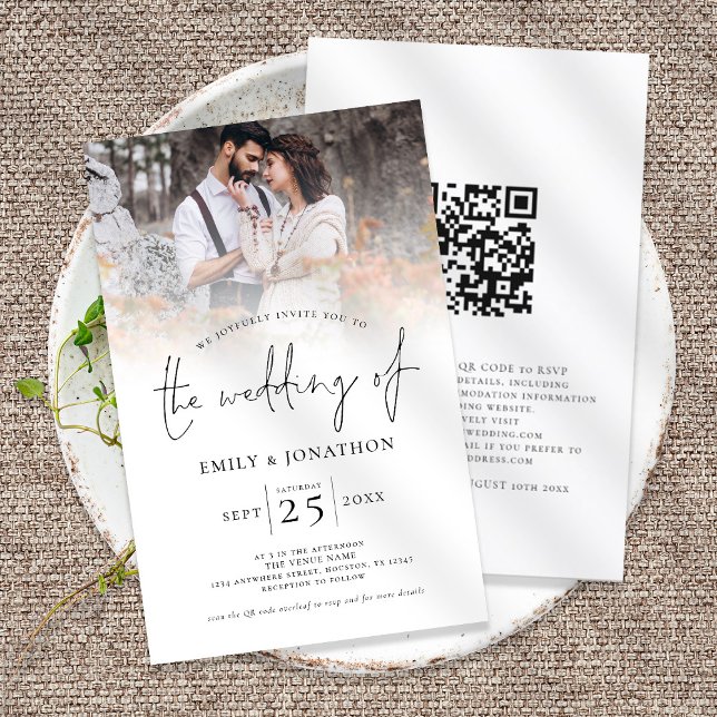Invitation de mariage de code QR de script budgéta (Front and back view. Larger size budget price invitation, part of a matching collection)