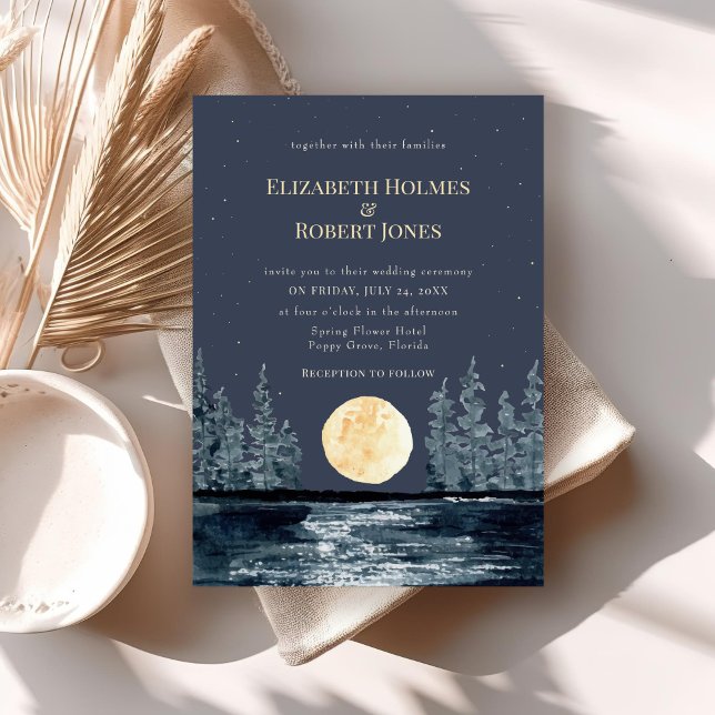 Invitation de mariage Forêt et Lac sous la pleine  (Full Moon Forest and Lake Wedding Invitation on a boho table.)