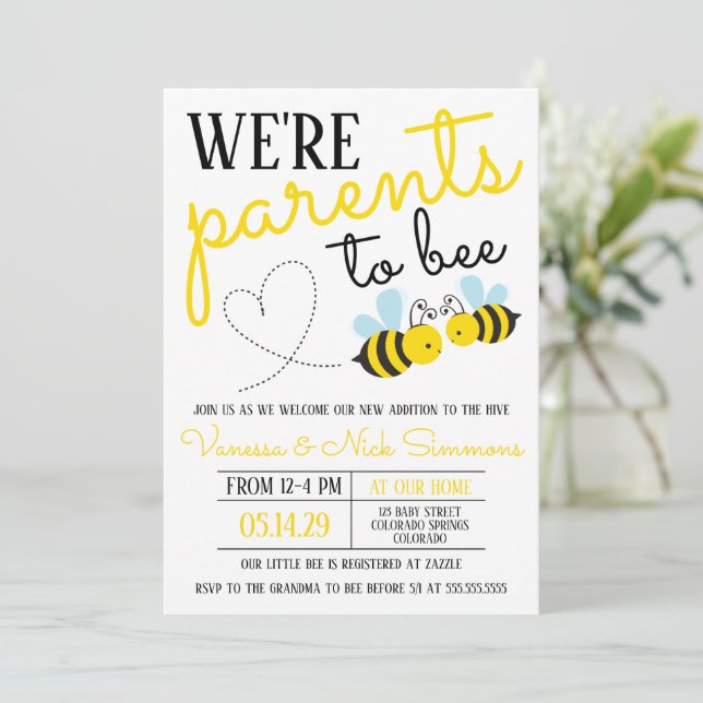 Invitation De mignons parents jaunes à être Baby shower (Debout devant)