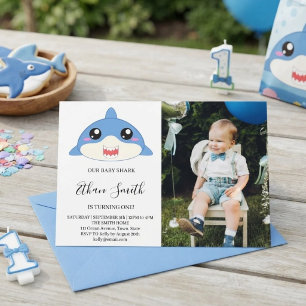 Invitation de photo d'anniversaire de bébé requin
