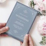 Invitation Déco moderne | Elégant Mariage bleu et blanc Dusty<br><div class="desc">Ces invitations de mariage séduisantes présentent une touche moderne d'art déco classique. Un cadre géométrique blanc et orné orne un élégant arrière - plan bleu poussiéreux pour un look de mariage spectaculaire et vintage.</div>