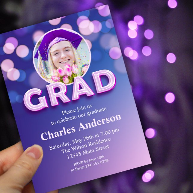 Invitation Dégradé Violet Élégant pour la Remise de Diplômes (Celebrate in style! 🎓✨ A sleek purple gradient design with a bold 3D toucاh #PurpleTheme)