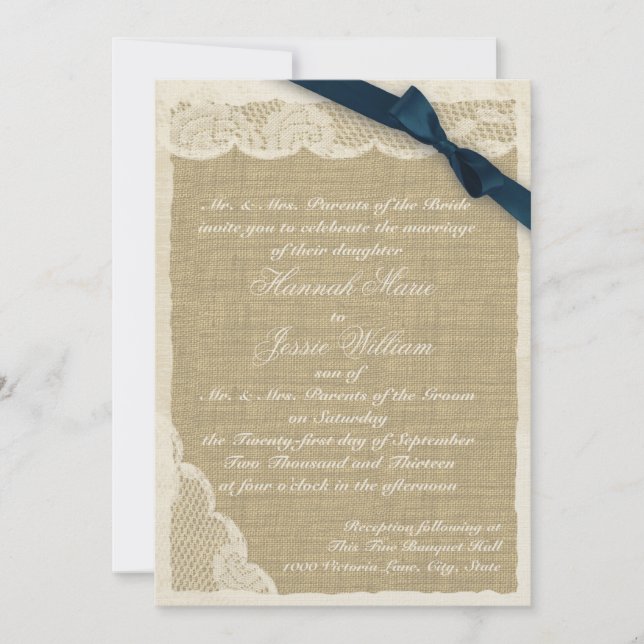 Invitation Dentelle vintage et ruban bleu marine Burlap (Devant)