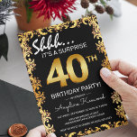 Invitation Design Black & Gold 40th Surprise Birthday Party<br><div class="desc">Élégante invitation à la fête d'anniversaire en noir et or,  avec une bordure en or ornée,  de grands numéros d'or de l'âge et un modèle d'anniversaire facile à customiser.</div>