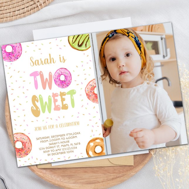 Invitation Deux doux Photo Donut Photo Anniversaire Invitatio (Two Sweet Light Photo Donut Birthday Invitations)