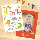 Invitation Deux Wild 2e Anniversaire Safari Animaux mignons P<br><div class="desc">Two Wild 2nd Birthday Safari Animaux mignons Enfants Photo Invitations Invitations propose girafe gémisse, éléphant, lion, zèbre et crocodile, animaux sauvages mignons et colorés avec le texte "Two Wild" dans le script de typographie orangée moderne accentué avec le numéro 2, ballons et confettis. Parfait pour les garçons ou les filles...</div>
