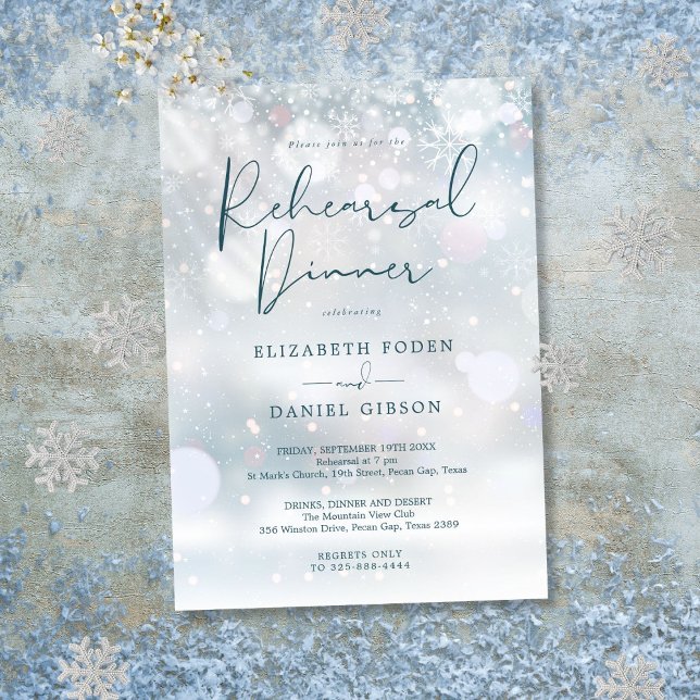 Invitation Dîner de répétition enneigé en plein hiver (Winter Wonderland Snow Rehearsal Dinner Invitation)