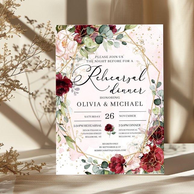 Invitation Dîner de répétition géométrique à l'or floral bord (Watercolor blush and burgundy roses eucalyptus and gold frame wedding rehearsal dinner invitation)