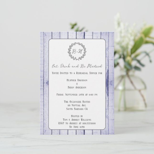 Invitation Dîner de répétition Lavender Rustic Monogram (Debout devant)