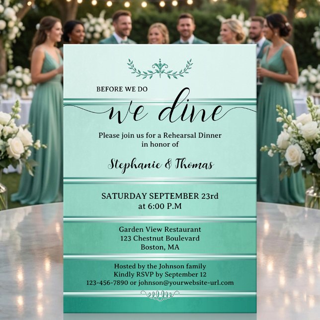 Invitation Dîner de répétition Vert Argent Rayé Ton sur Ton (Rehearsal dinner invitation featuring a green tone on tone striped design with a silver lining)