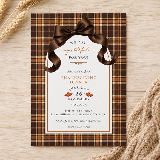 Invitation Dîner de Thanksgiving à carreaux marron et orange  (Bow Brown and Orange Plaid Thanksgiving Dinner Invitation)