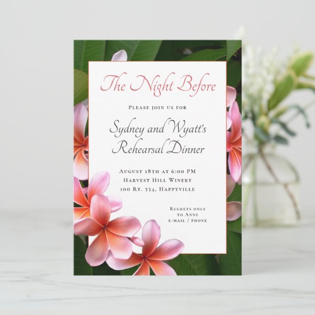 Invitation Diner Pink Plumeria Wedding Rehearsal (Debout devant)