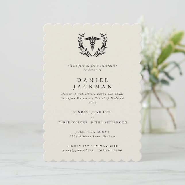 Invitation Diplôme de l'école de médecine Cream Caduceus+Laur (Debout devant)