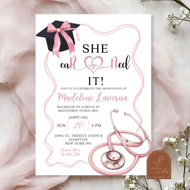 Invitation Diplôme d'infirmière Coquette Rose (Créateur téléchargé)