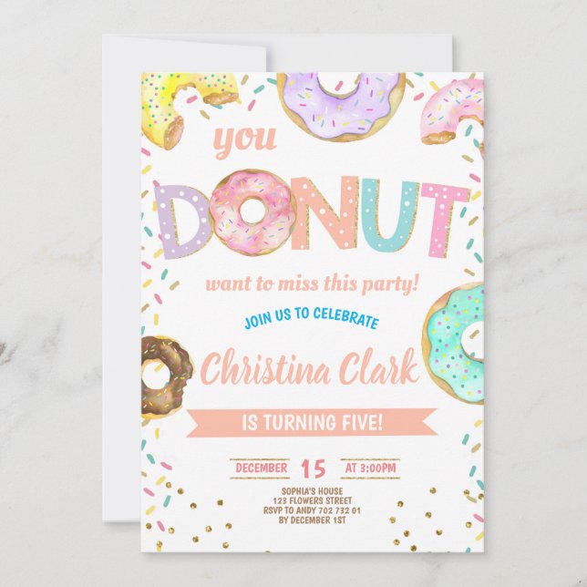 Invitation Donut Pink saupoudrera la fête d'anniversaire des  (Devant)