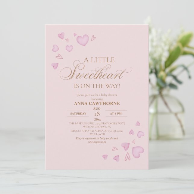 Invitation Douce Fête de Bébé avec des Cœurs Roses (Debout devant)