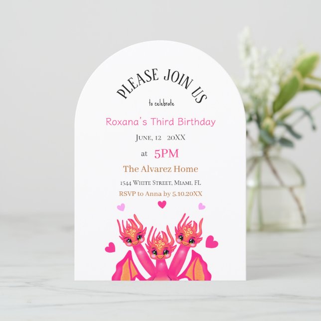 Invitation Dragon d'anniversaire rose thème (Debout devant)