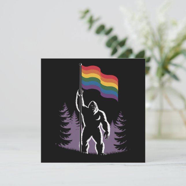 Invitation Drapeau de fierté progressiste LGBTQ Bigfoot Rock  (Debout devant)