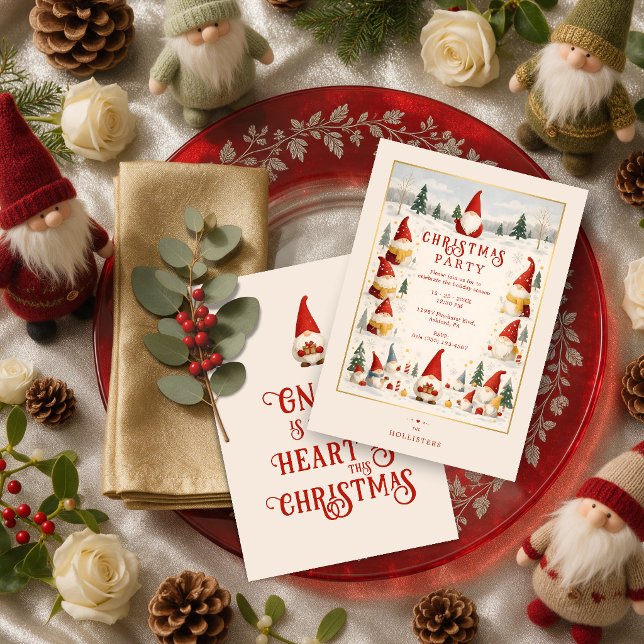 Invitation Drôle de lutin de Noël TMF26 (Whimsical Christmas Gnome Christmas Party Invitation with Faux Gold Effect Frame.)