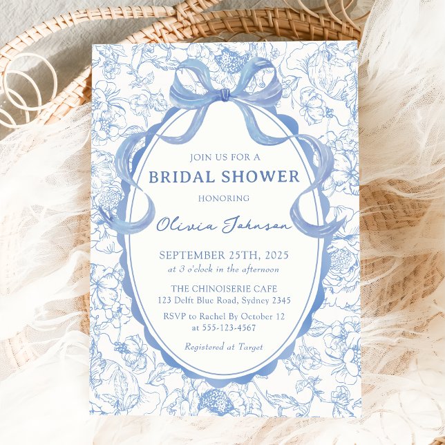 Invitation Dusty Blue Bow Chinoiserie Florale Fête des mariée (Créateur téléchargé)