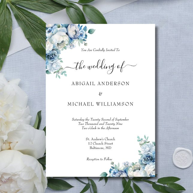 Invitation Dusty Blue Floral Élégant Mariage de script formel (Dusty Light Blue Floral Watercolor Peonies Wedding Invitation. Elegant Traditional Formal)