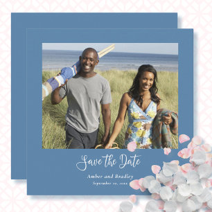 Invitation Dusty Blue White Script QR Code Enregistrer la dat