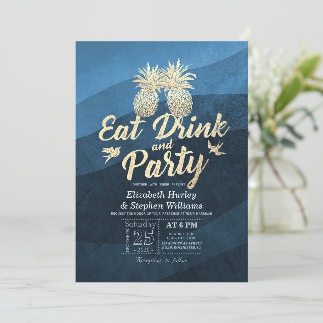 Invitation EAT Drink Be Marié Mariage Gold Pineapple Couple (Debout devant)