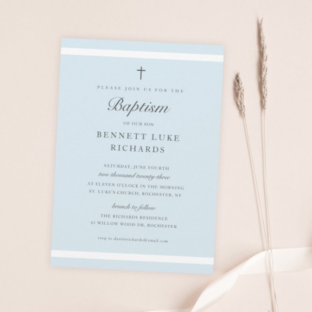 Invitation Élégance moderne garçons Baptême (Simple light blue boys baptism invitation with elegant script and minimal cross and typography.)
