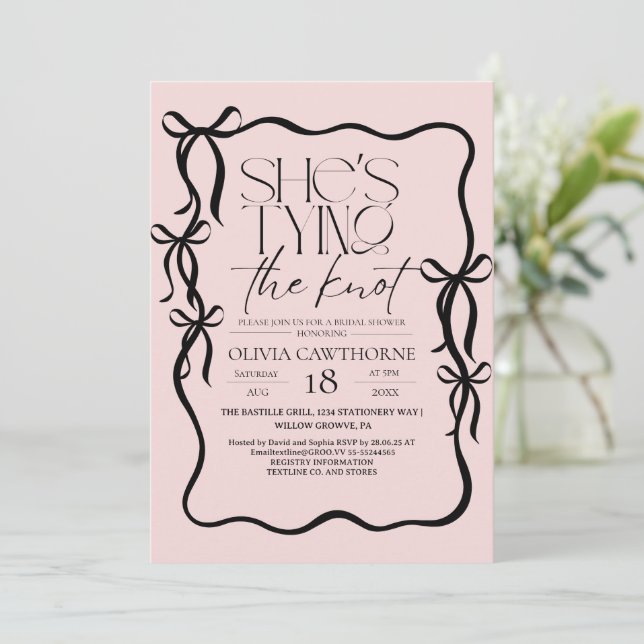 Invitation Élégance Noir Nœud Papillon Mariage (Debout devant)