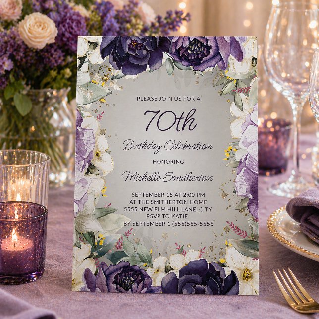 Invitation Elégant Anniversaire 70 Ans Fleurs Blanches Violet (Purple and white watercolor floral 70th birthday party invitation)
