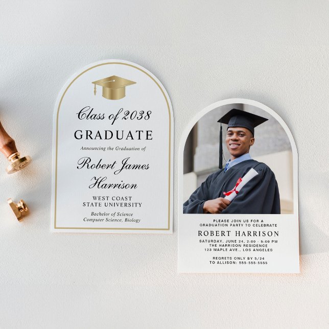 Invitation Elégant Arc Photo White Gold Graduation Party (An elegant arch-shaped college graduation party invitation to celebrate the graduate's achievements)