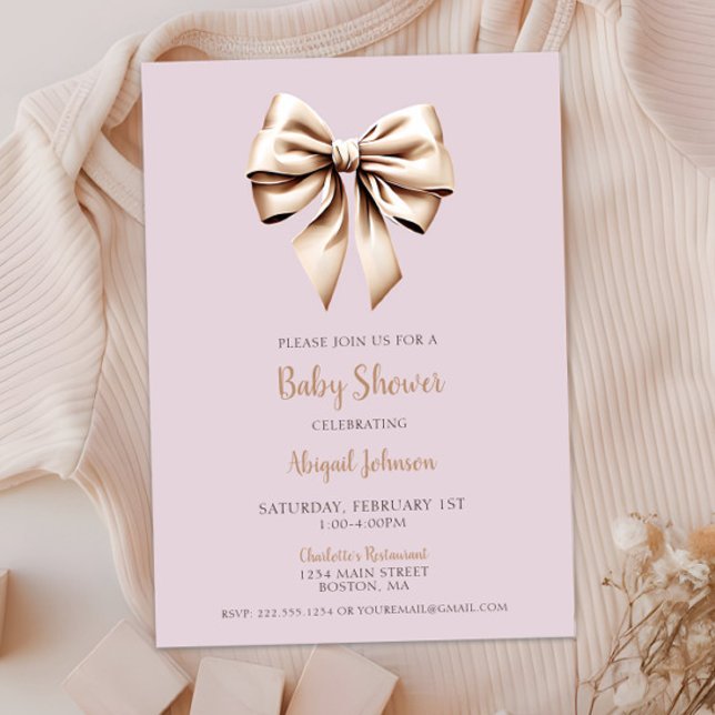 Invitation Élégant Baby shower de la corbeille de coquette be (Elegant Beige Coquette Bow Baby Shower Invitation, Baby Girl Shower, Modern Script, Classic Chic)