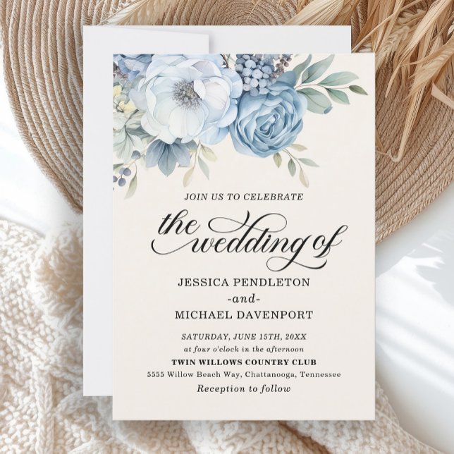 Invitation Elégant bleu bleu bleu floral Sage Feuilles verts (Elegant dusty blue floral "The wedding of" wedding invitation)