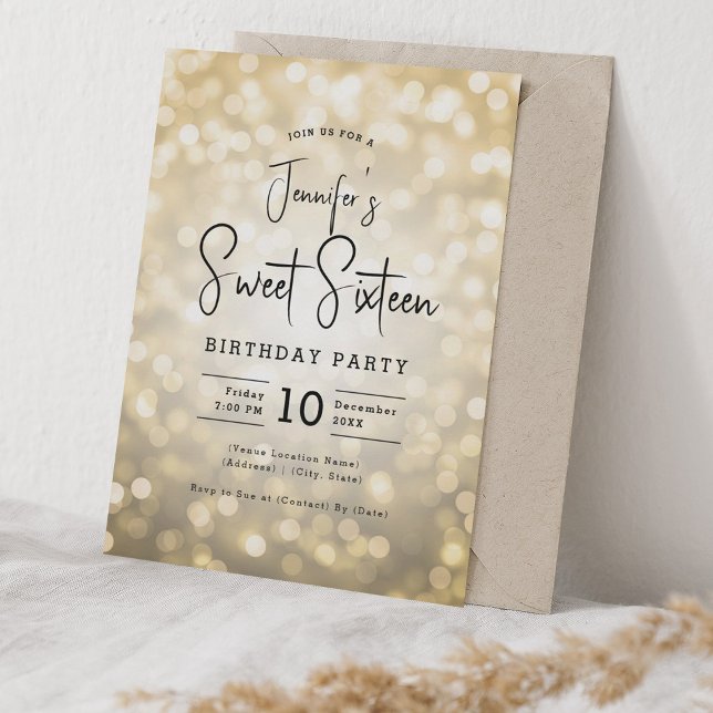 Invitation Élégant Bokeh Lights Script moderne Sweet 16 Or (Elegant Bokeh Lights Modern Script Sweet 16 Gold Invitation)