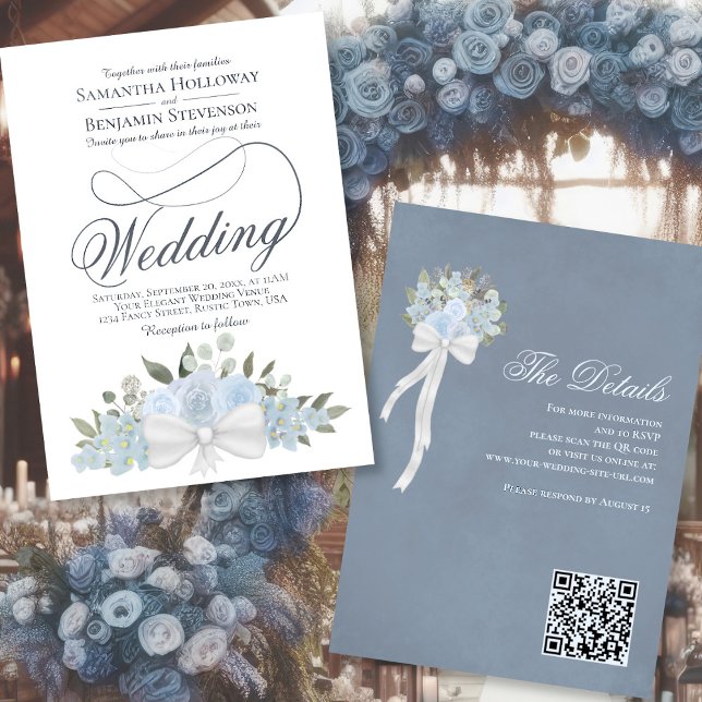 Invitation Elégant bouquet floral bleu Dusty QR Code Mariage (Front/Back)
