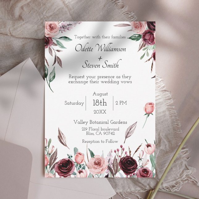 Invitation Elégant Burgundy Blush Aquarelle Floral Mariage (A white wedding invitation with soft blush pink and burgundy watercolor flowers with script text)