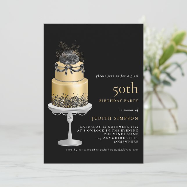 Invitation Élégant Glam Cake Florals Or 50e anniversaire Noir (Debout devant)