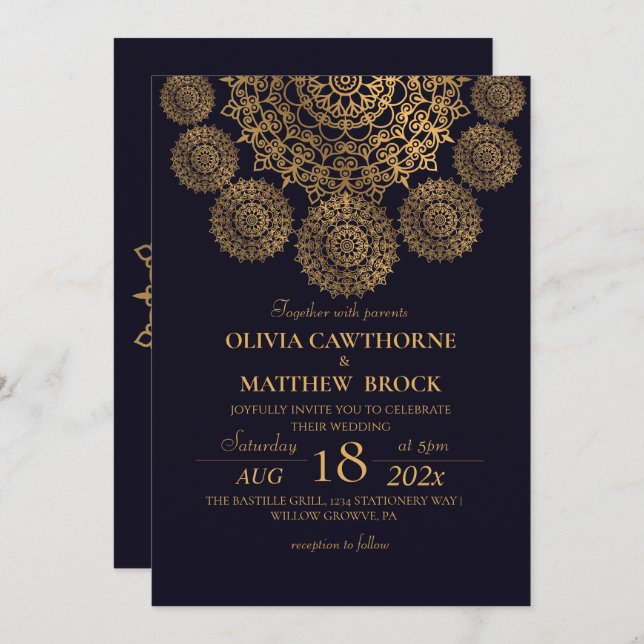 Invitation Élégant Mandala Gold Ornate Navy Mariage bleu (Devant / Derrière)