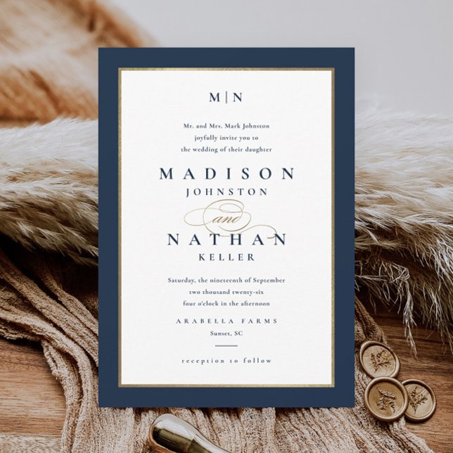 Invitation Elégant Mariage bleu et or de la marine (Elegant Typography Navy Blue and Gold Wedding Monogram Invitation.)
