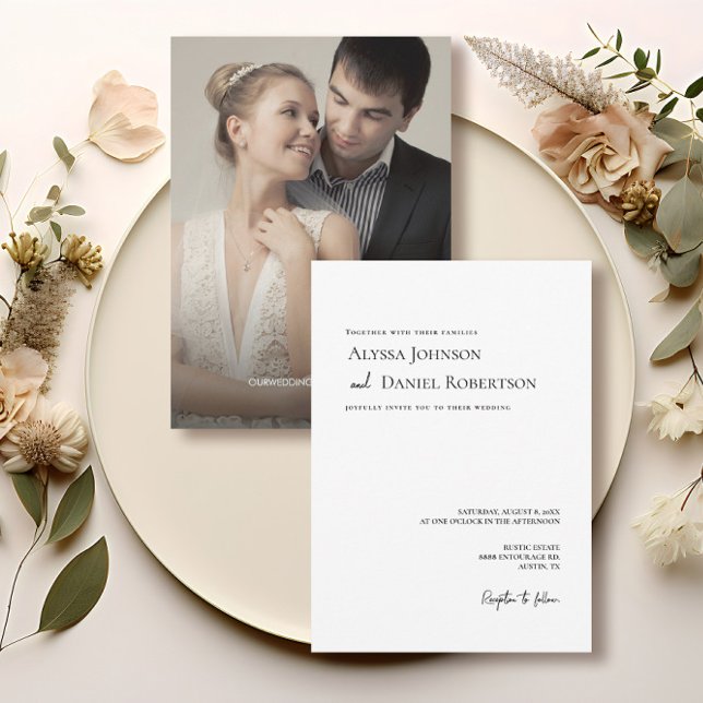 Invitation Élégant Mariage photo minimaliste noir blanc (Minimalist Typography Custom photo on wedding invitation.)