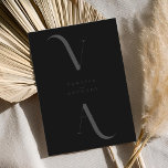 Invitation Élégant minimaliste moderne Matte Mariage noir<br><div class="desc">Moderne minimaliste Matte Faire-part de mariage noir. Caractéristiques d'élégante typographie monographique et design graphique minimal. Personnalisez le texte avec tous les détails de votre journée spéciale.</div>