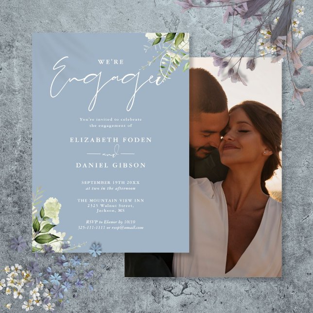 Invitation Élégant Poussiéreux Fleurs Bleu Photo Engagement P (Elegant Floral Dusty Blue Photo Engagement Party Invitation)