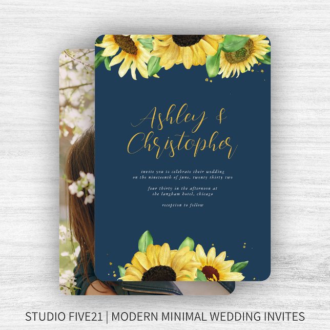 Invitation Elégant Rustic Sunflower Navy Mariage photo bleu (Créateur téléchargé)