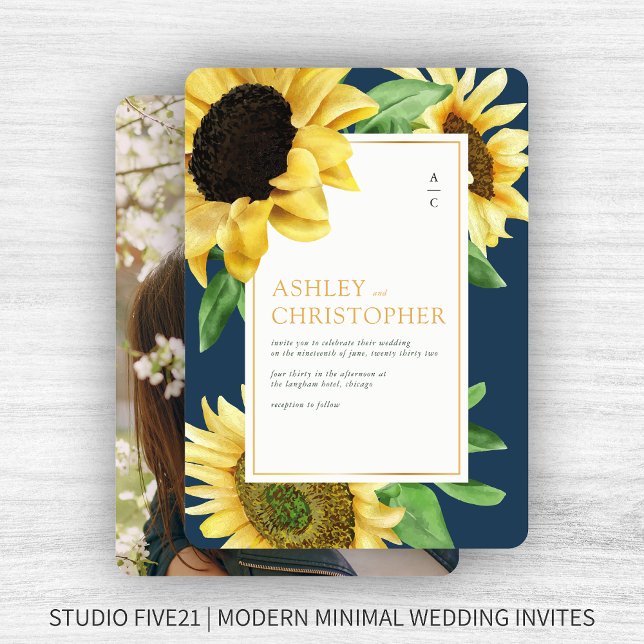 Invitation Elégant Rustic Sunflower Navy Mariage photo bleu (Créateur téléchargé)